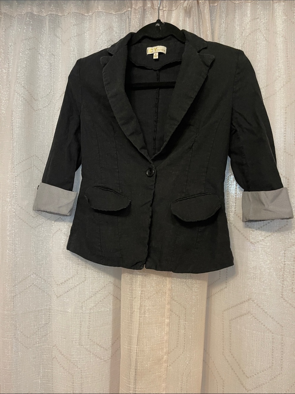 Black Single-Button Tailored Blazer with Rolled Cuffs REFER 2 PICS/VID 4 SEWING